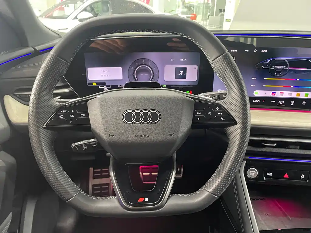Audi Q5L 2026 Edition 2.0T Smart Hybrid Luxury Version