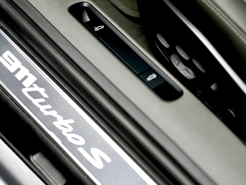 Porsche 911 Turbo S 3.7T 2022