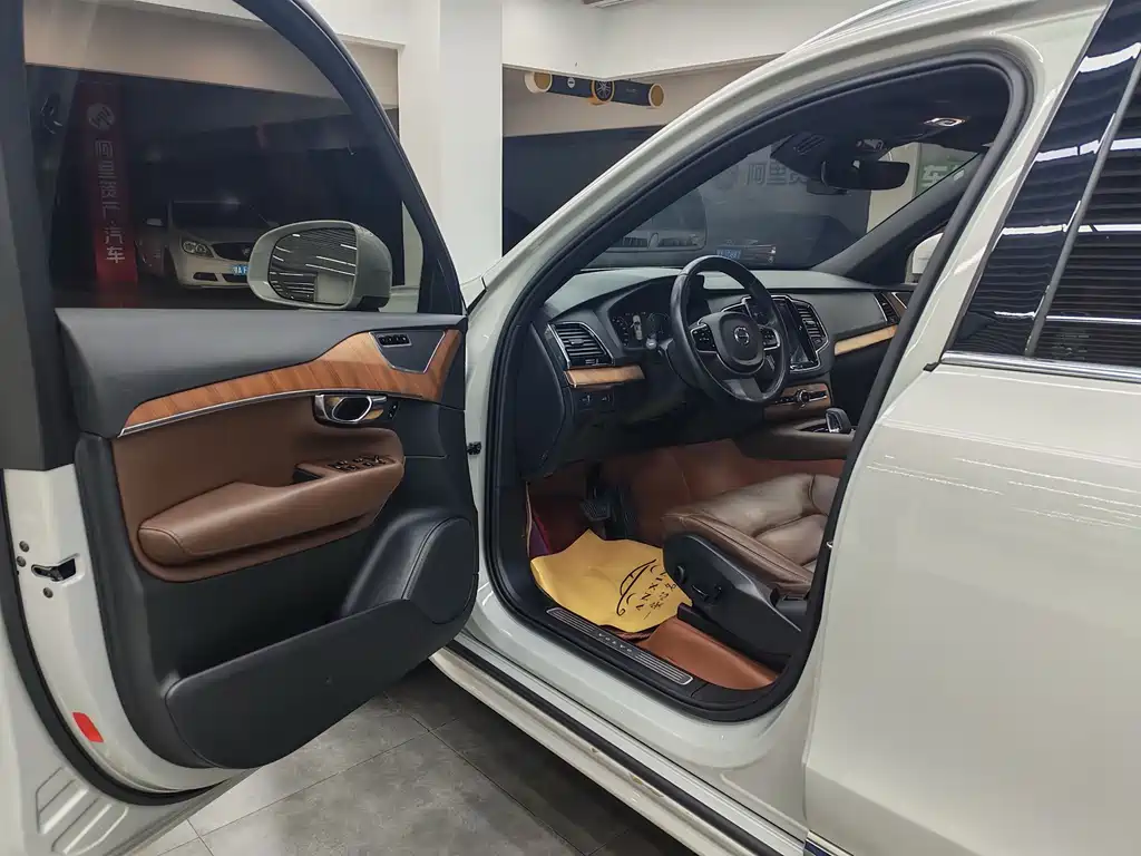 Volvo XC90 2022 B6 Intelligent Luxury Edition 7-seater