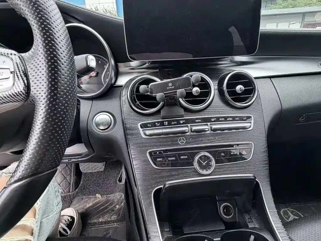 Mercedes C-Class 2015 model, facelift C 180 L Sporty