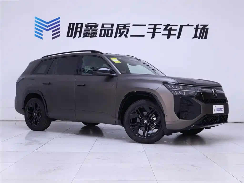 Tongyi Qianwen 2025 model Tongyi Qianwen Pro 450TSI four-wheel drive Dengfeng edition