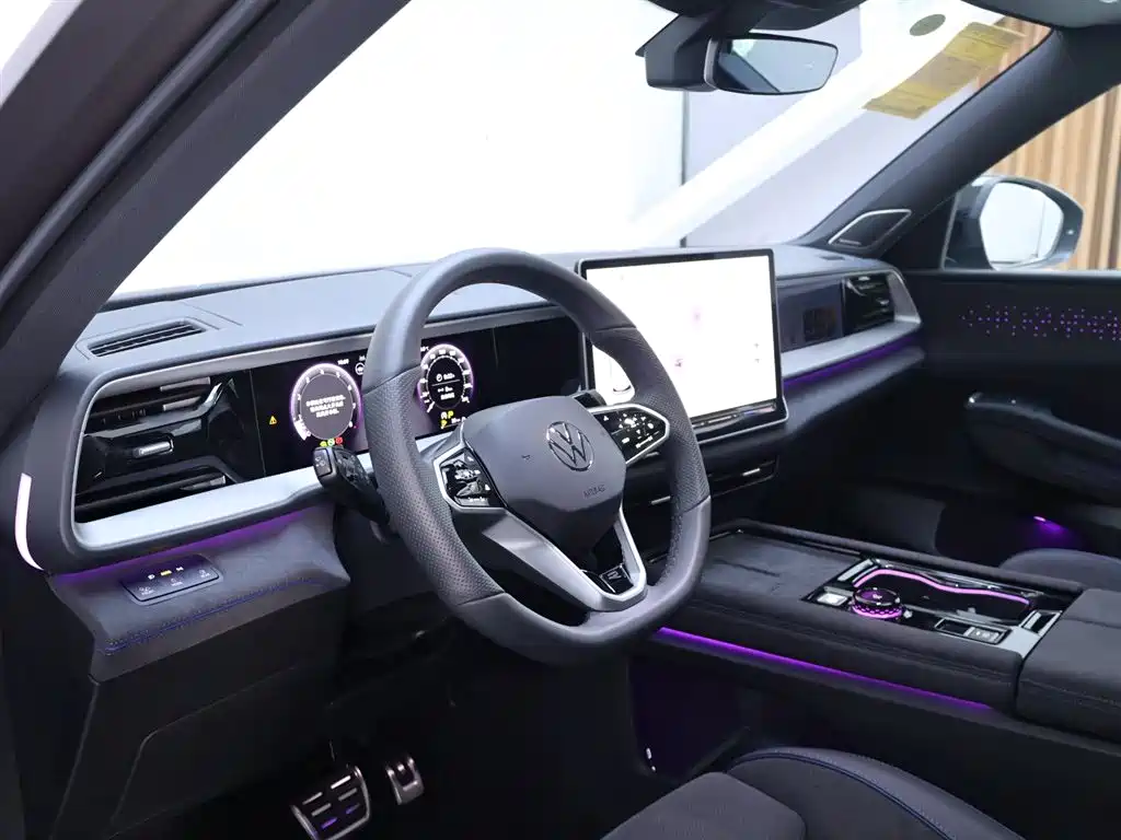 Tongyi Qianwen 2025 model Tongyi Qianwen Pro 450TSI four-wheel drive Dengfeng edition