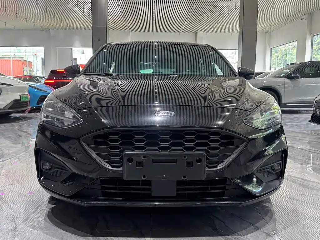 Ford Focus 2021 Two-door EcoBoost 180 Automatic ST Line