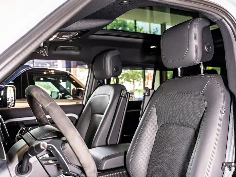 Land Rover Defender 2023 Edition 110 5.0T V8