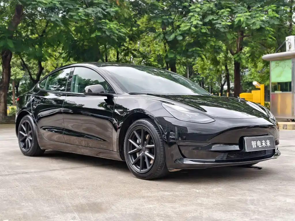Model 3 Rear-Wheel Drive 2022