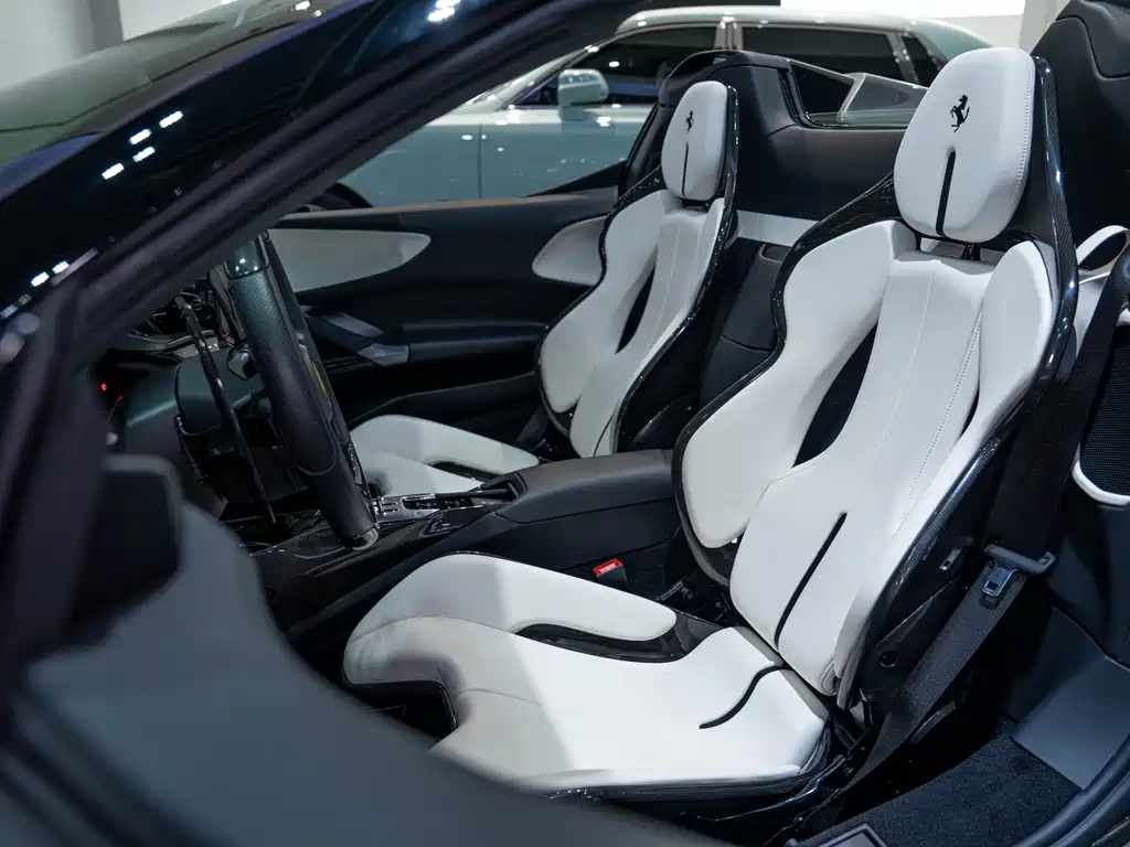 SF90 Spider 2021