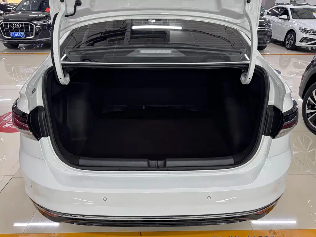 New Look 2023 1.5L Automatic New Wish Edition