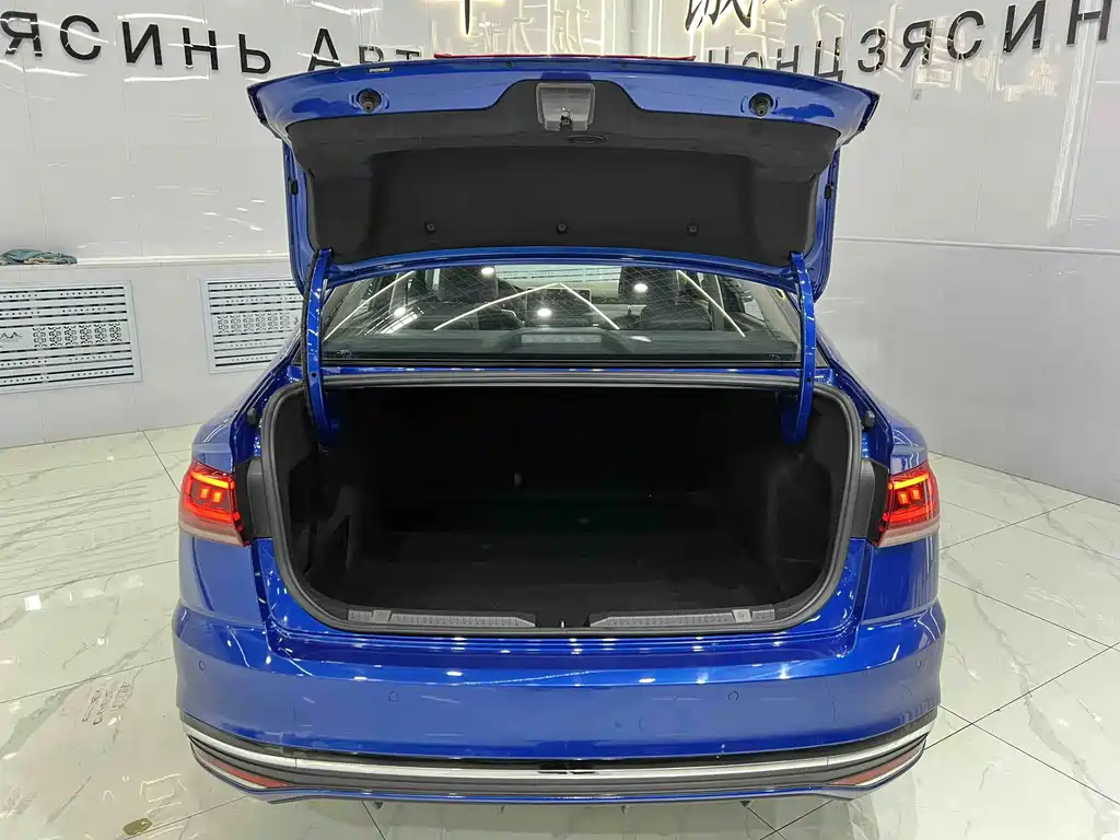 Bora 2023 200TSI DSG Smart Travel PRO Edition