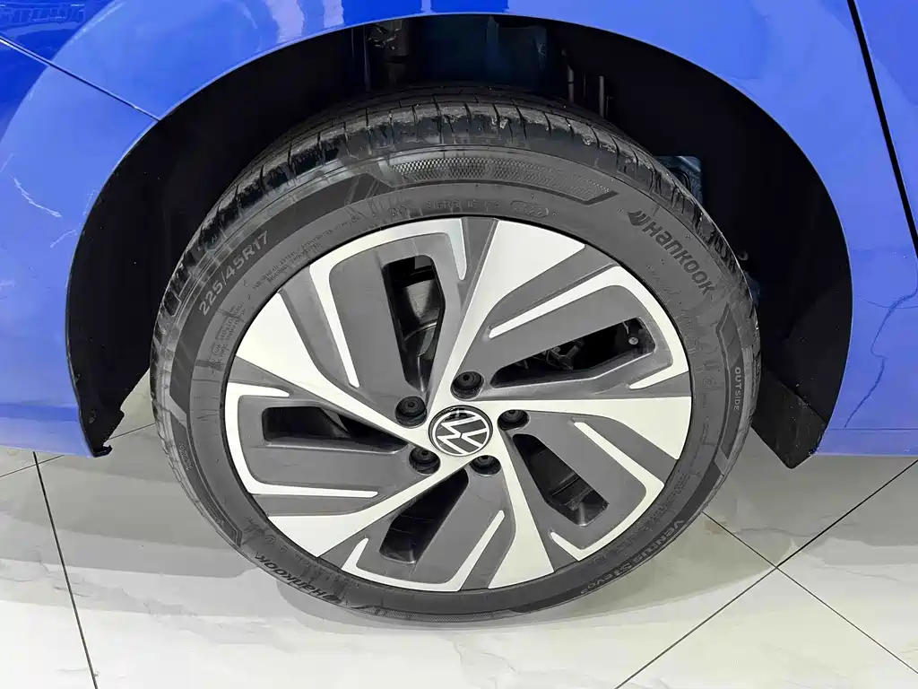 Bora 2023 200TSI DSG Smart Travel PRO Edition