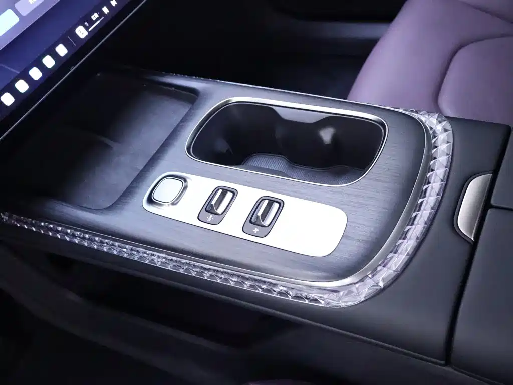 Xiaomi SU7 2024 Edition Rear-wheel Drive Long Range Intelligent Driving Version
