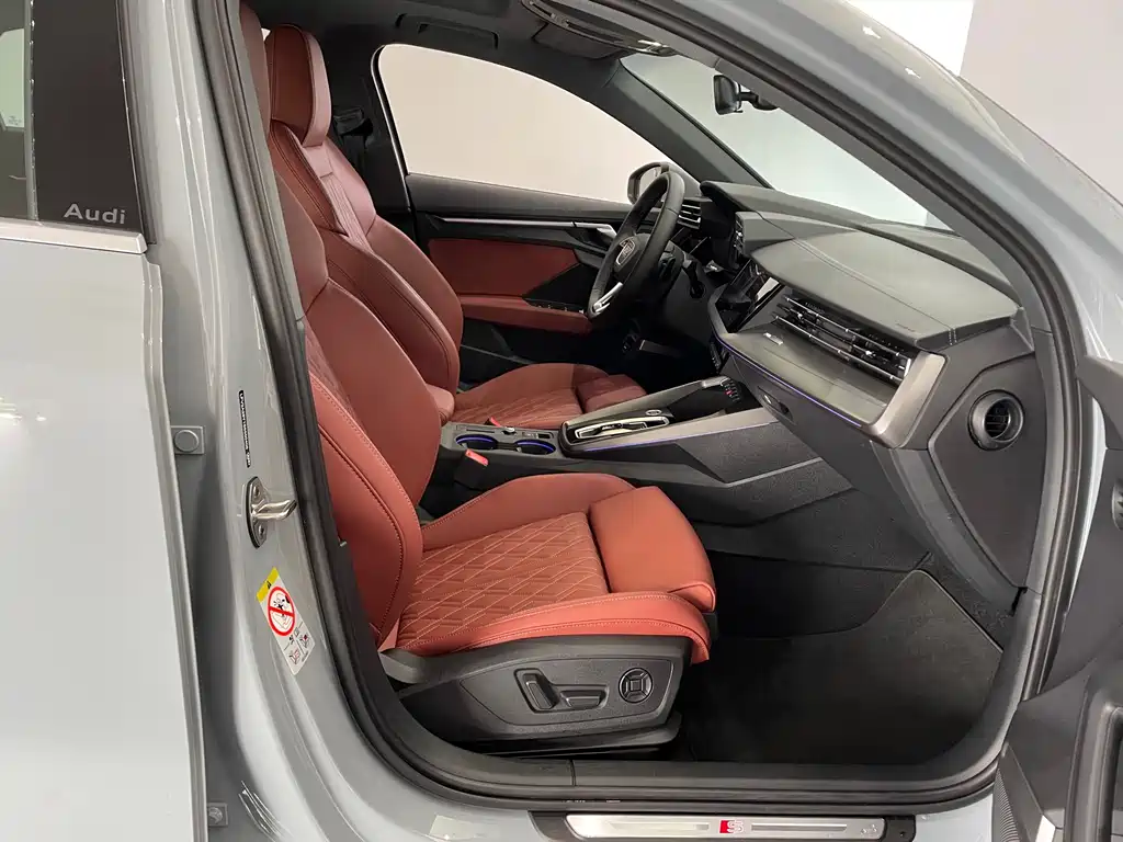 Audi A3 2026 model A3L Limousine 35 TFSI Prestige Edition