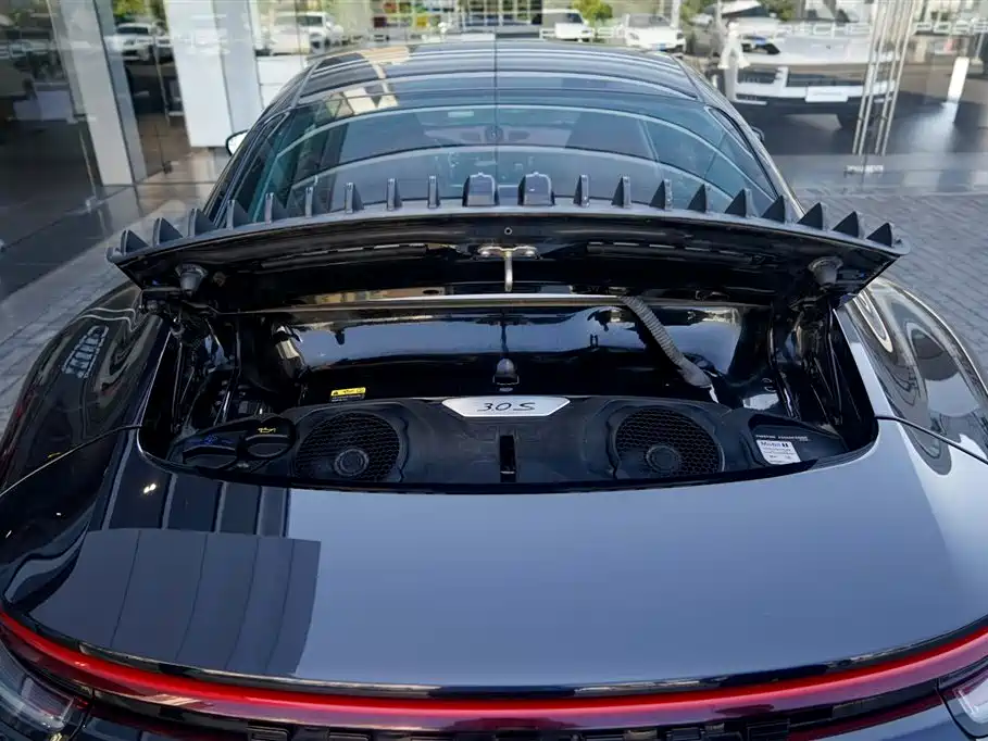 Porsche 911 2023 Carrera 4S 3.0T
