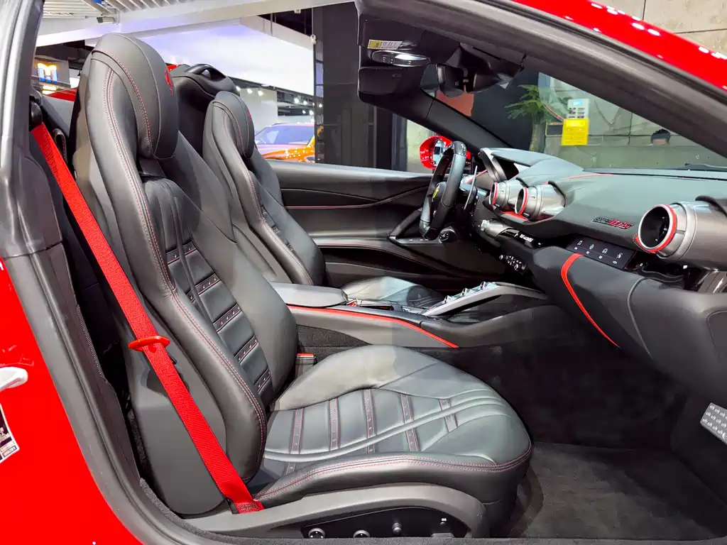 Ferrari 812 GTS 2020款
