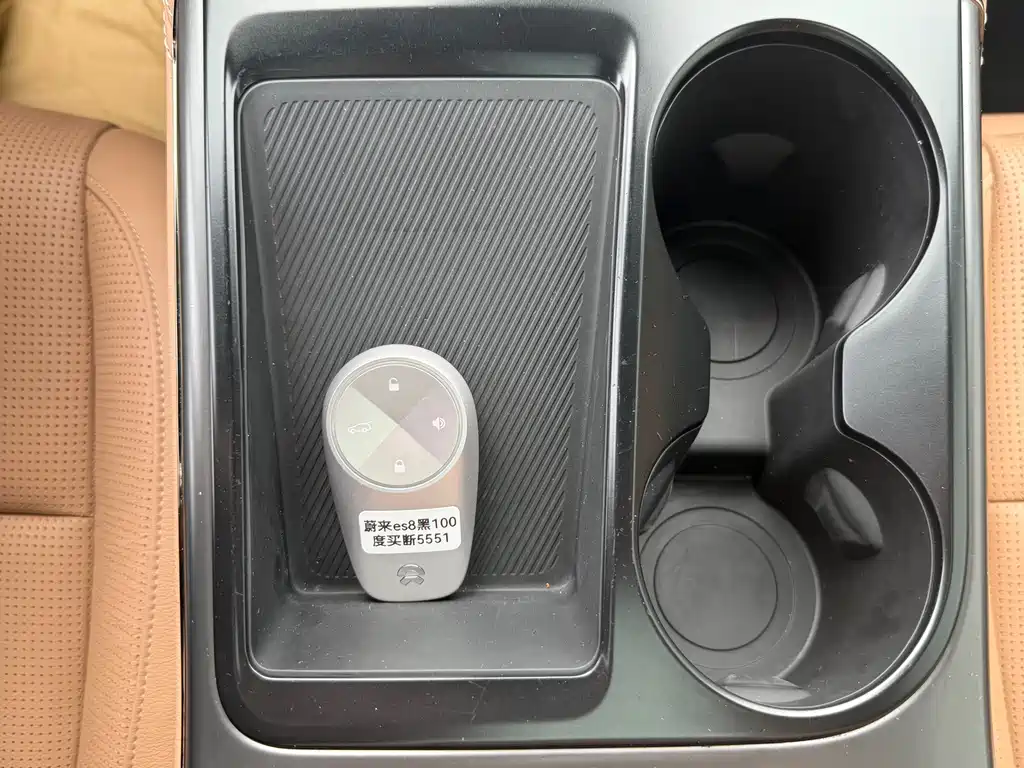 NIO ES8 2020 Model 580KM Six-Seater Edition
