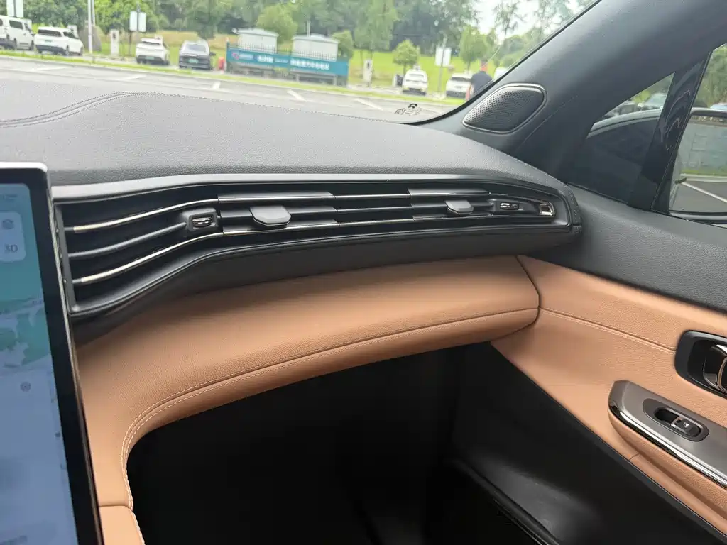 NIO ES8 2020 Model 580KM Six-Seater Edition