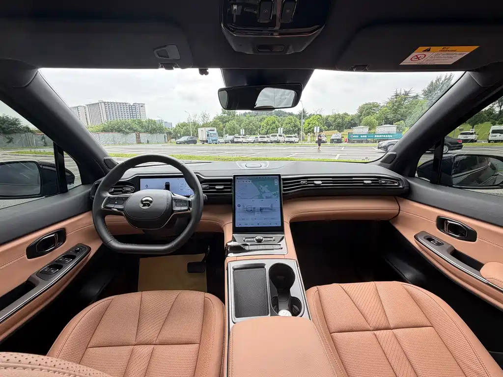 NIO ES8 2020 Model 580KM Six-Seater Edition