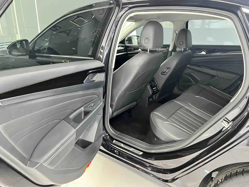 Passat 2022 280TSI Elite Edition