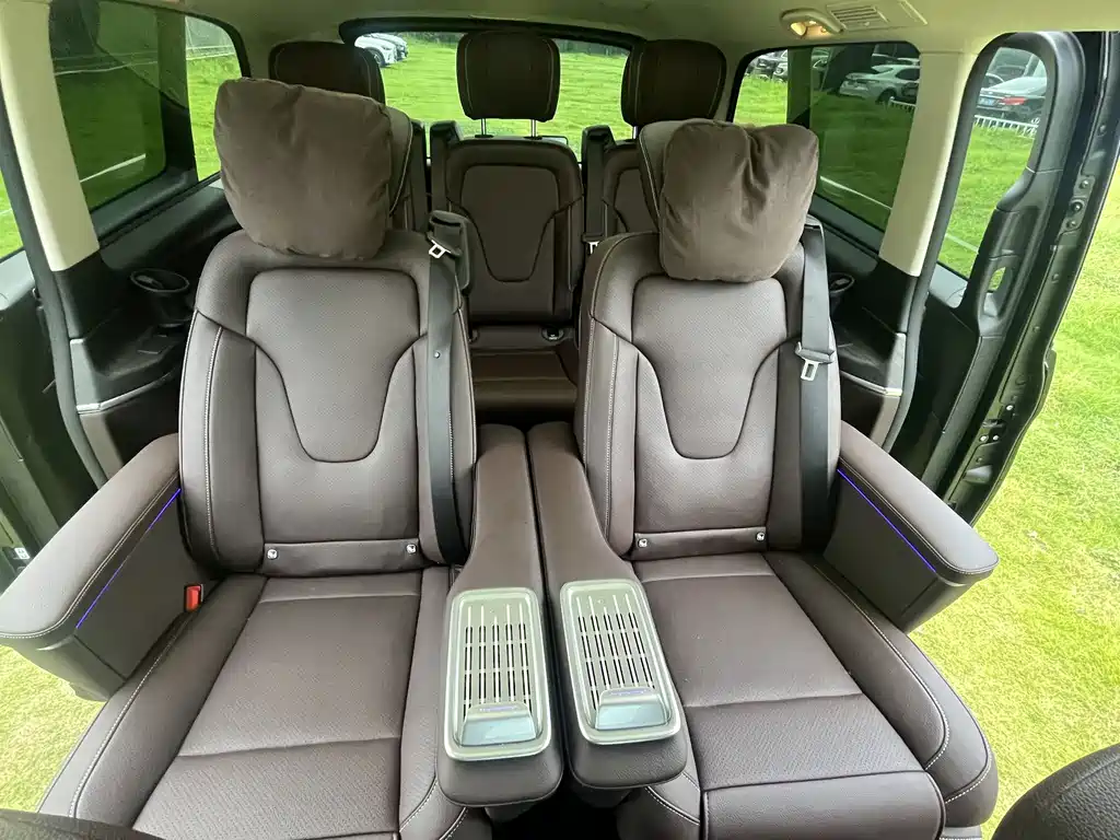 Mercedes-Benz V-Class 2024 300 L Long Wheelbase Prestige Edition