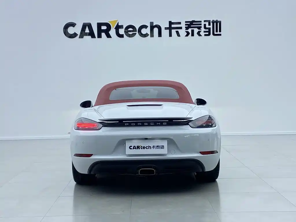 Porsche 718 Boxster 2.0T 2022 Model