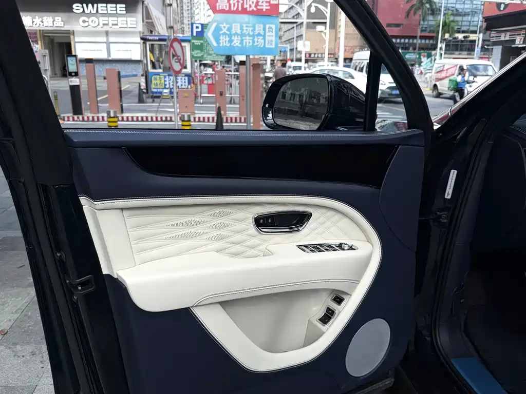 Range Rover 2023 4.0T V8 Long Wheelbase Autobiography Edition