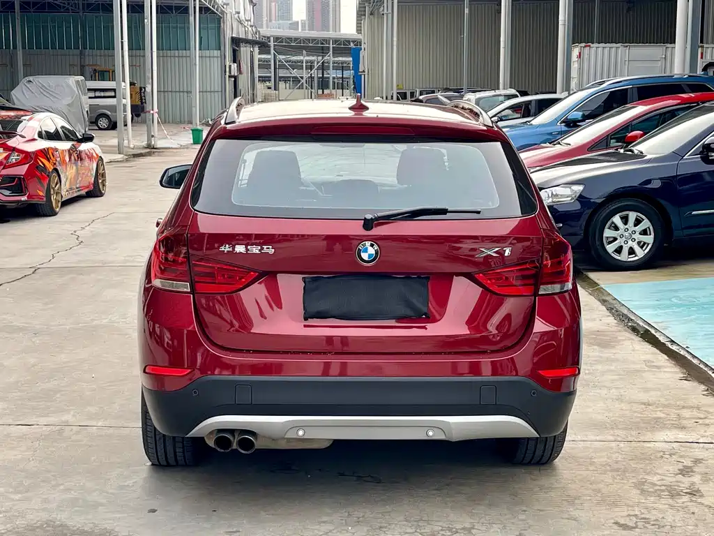 BMW X1 2014 sDrive18i Leading Edition