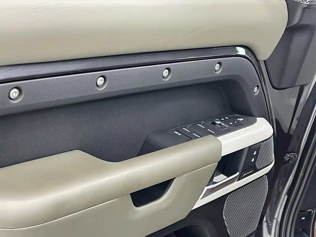 Land Rover Defender 2022 110 P400 X-DYNAMIC HSE