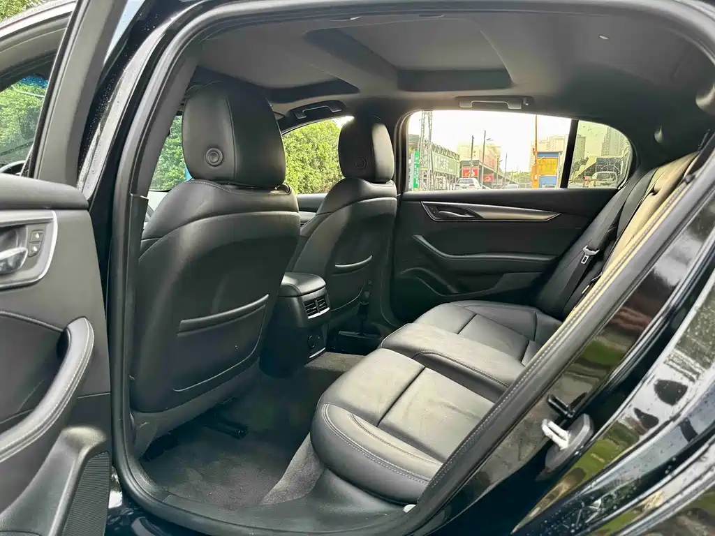 Cadillac CT5 2022 28T Luxury (Standard)