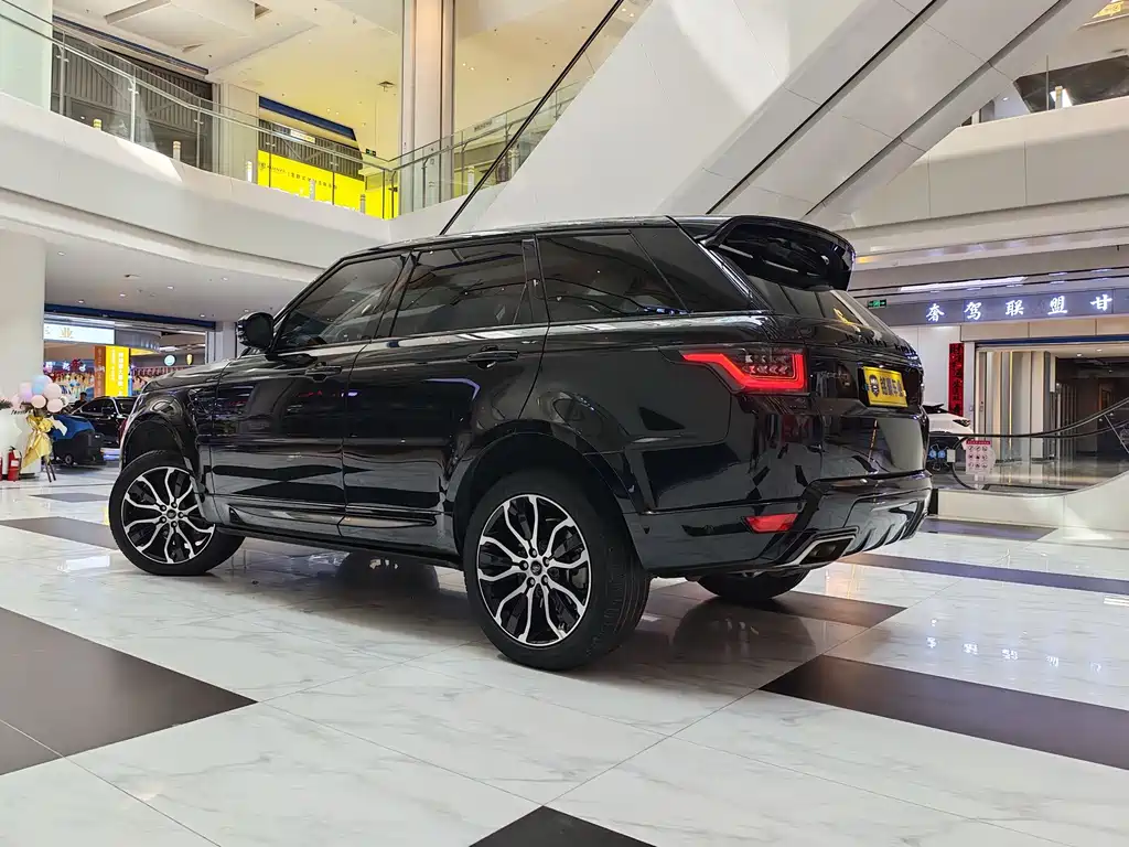 Range Rover Sport 2022 3.0 L6 Vogue Black Edition