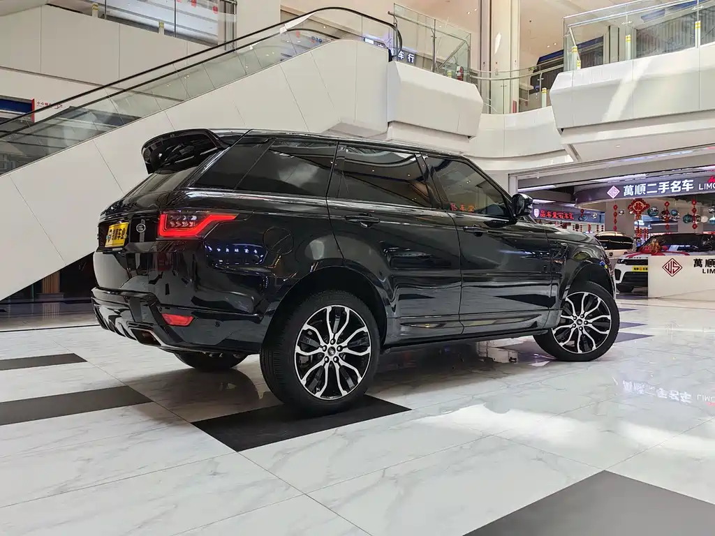 Range Rover Sport 2022 3.0 L6 Vogue Black Edition