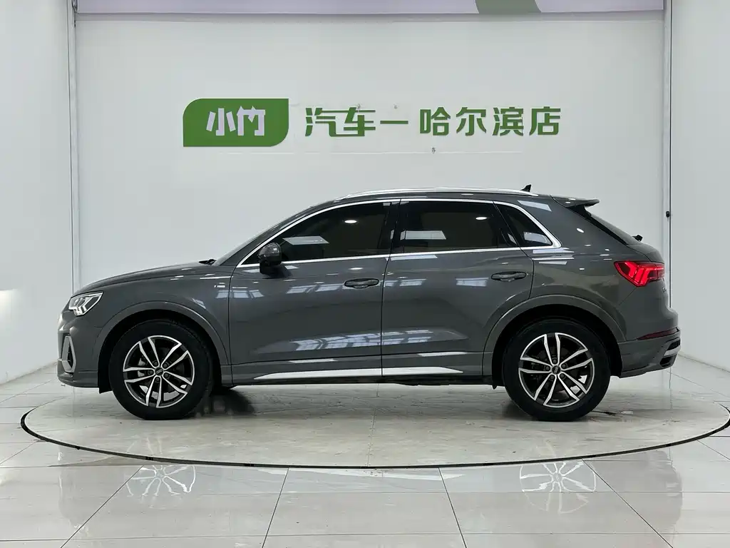 Audi Q3 2022 35 TFSI Sportline
