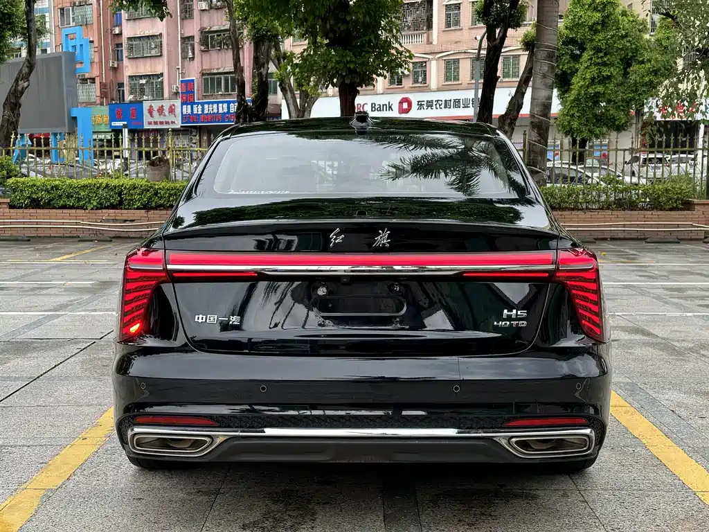 Hongqi H5 2024 Model 2.0T Automatic Smart Link Qi Chang Edition