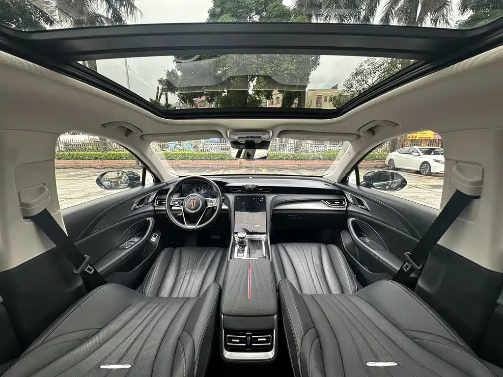 Hongqi H5 2024 Model 2.0T Automatic Smart Link Qi Chang Edition