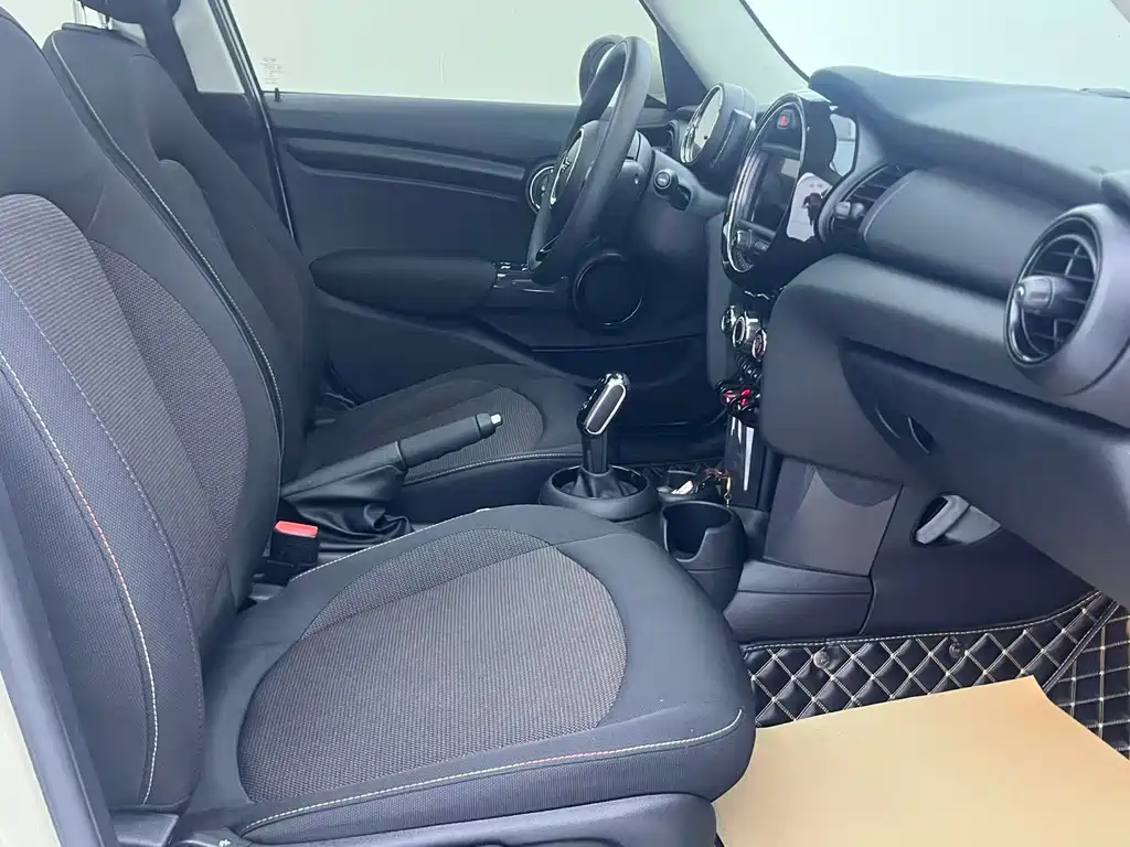 MINI 2020 1.5T ONE 5-Door Edition
