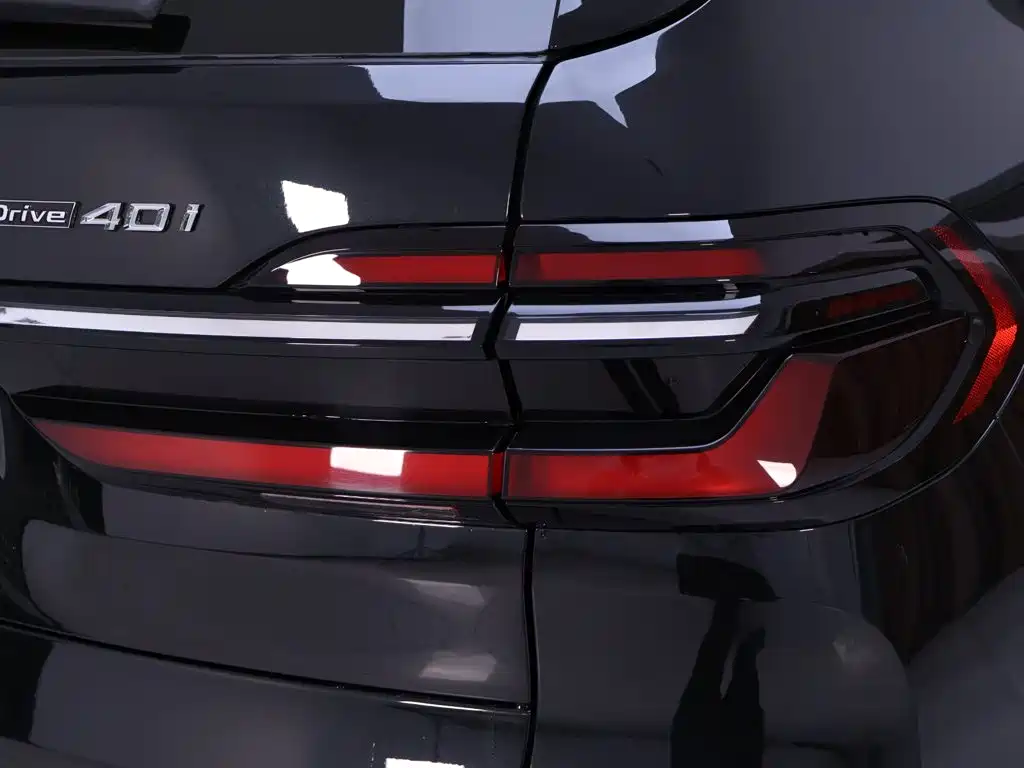 BMW X7 2023 xDrive40i Leading Luxury Package