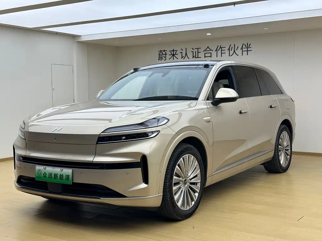 L90 Ultra 2025 6-seat edition