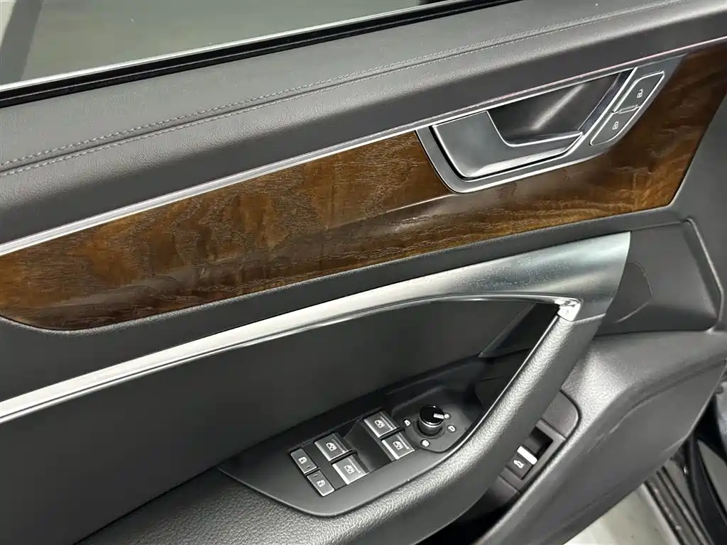 Audi A6L 2023 Facelift 45 TFSI Prestige Dynamic Edition