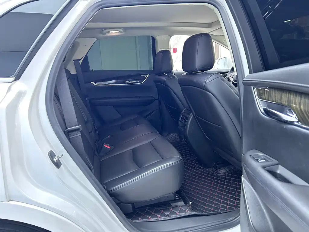 Cadillac XT5 2018 28T AWD Luxury Edition