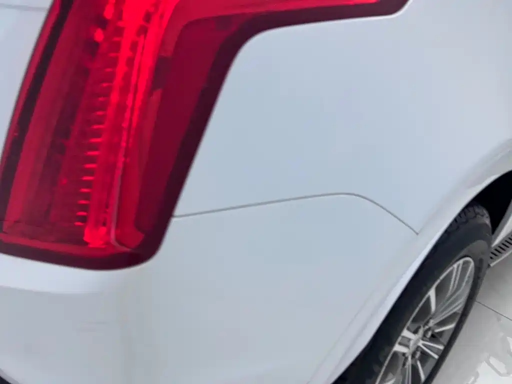Cadillac XT5 2018 28T AWD Luxury Edition