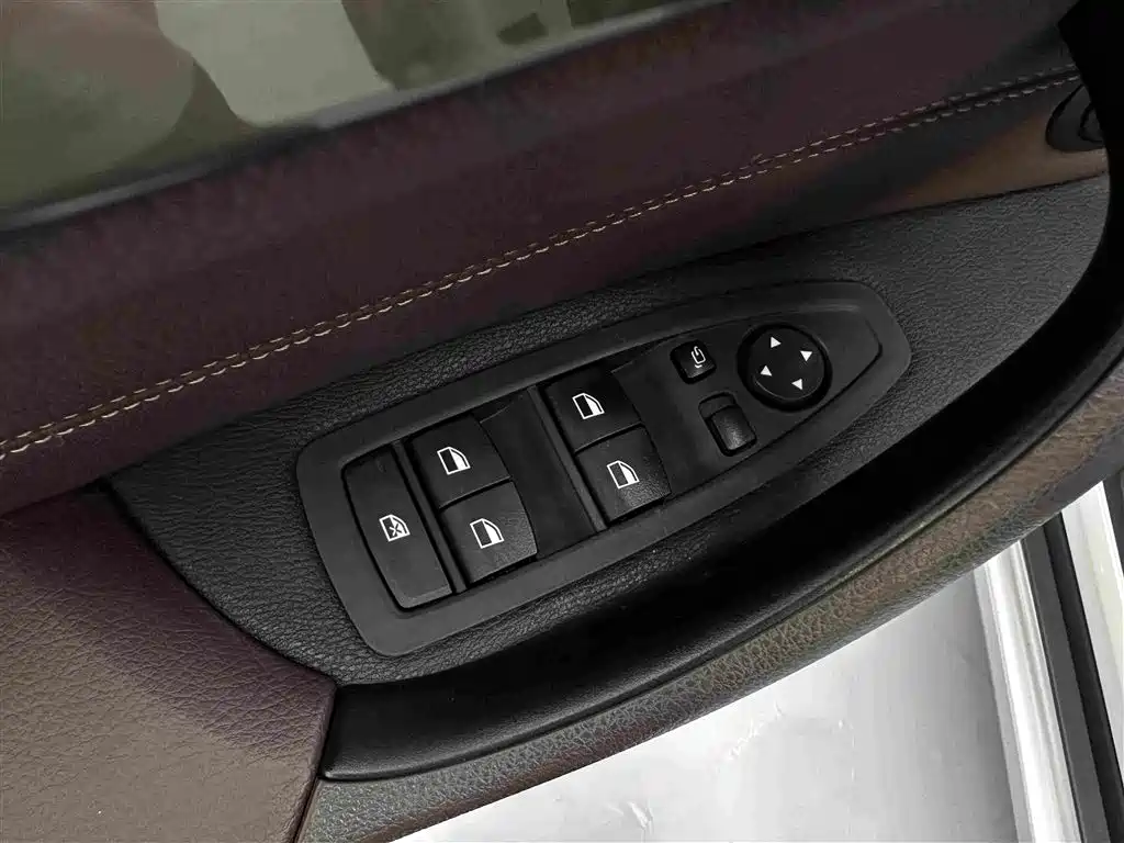 BMW X1 New Energy 2019 xDrive25Le mileage upgraded version
