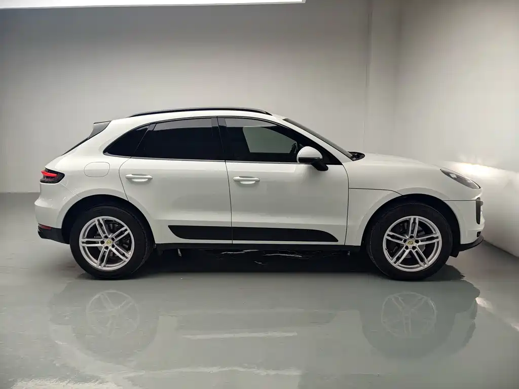 Macan 2021 2.0T