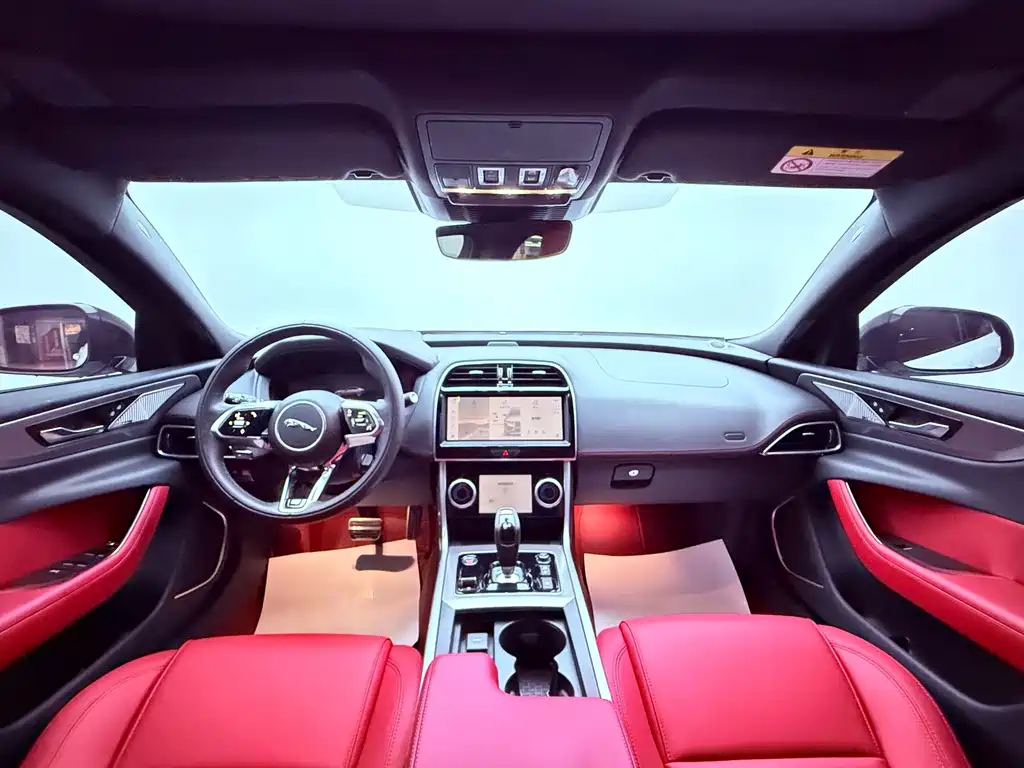Jaguar XEL 2025 Edition 2.0T 250PS R-DYNAMIC 90th Anniversary Edition