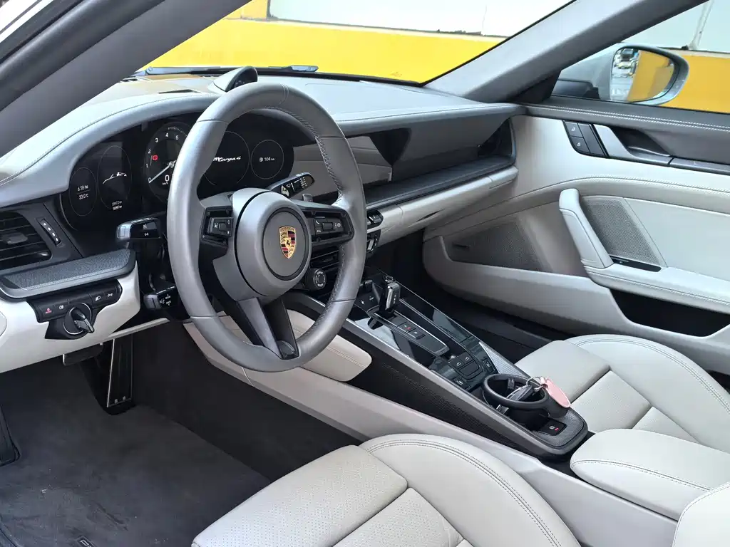 Porsche 911 Targa 4 3.0T 2023