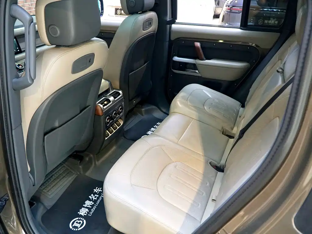 Land Rover Defender 2020 110 P400 HSE