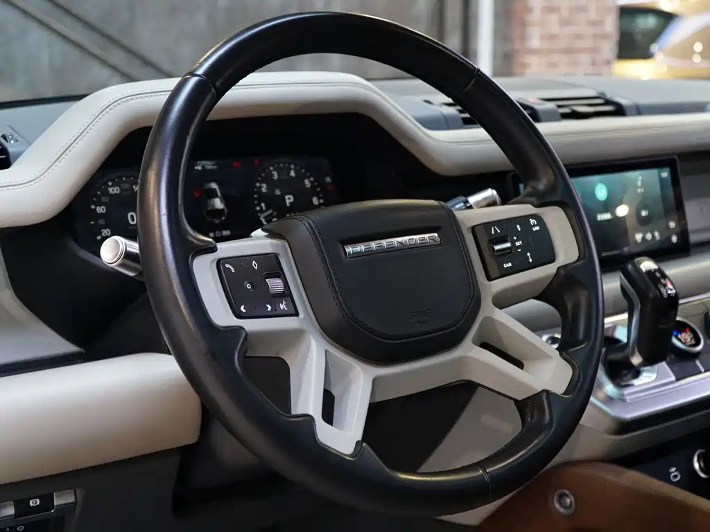 Land Rover Defender 2020 110 P400 HSE