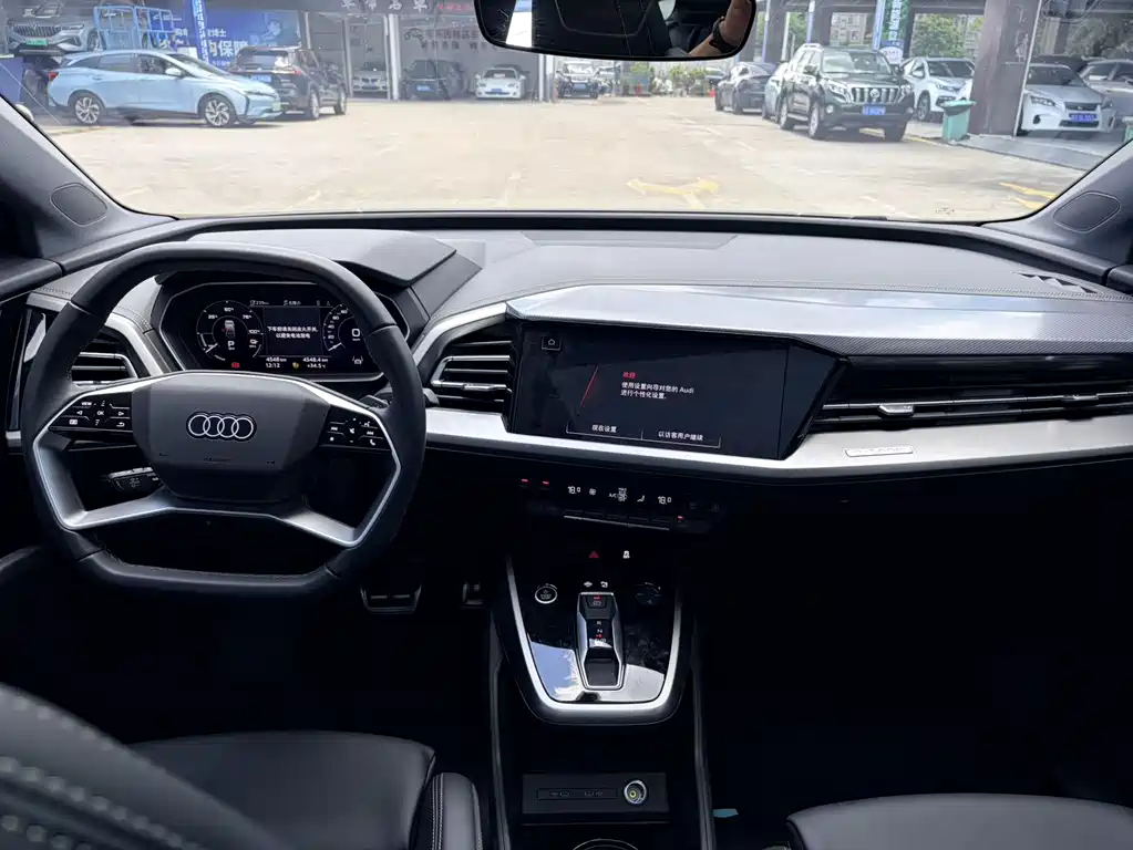Audi Q4 e-tron 2024 40 e-tron Creative Edition