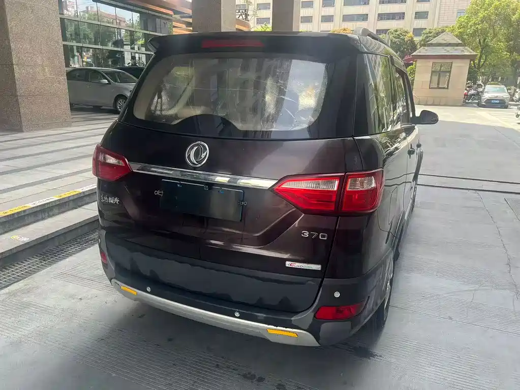 SWM 370 2016 1.5L Manual Zunxiang 7-seat