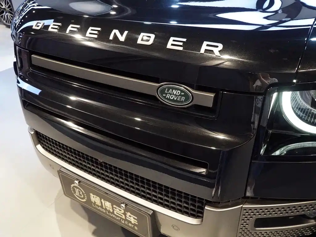 Land Rover Defender 2024 110 3.0T P400 Dark Special Edition