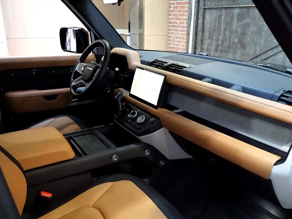 Land Rover Defender 2024 110 3.0T P400 Dark Special Edition