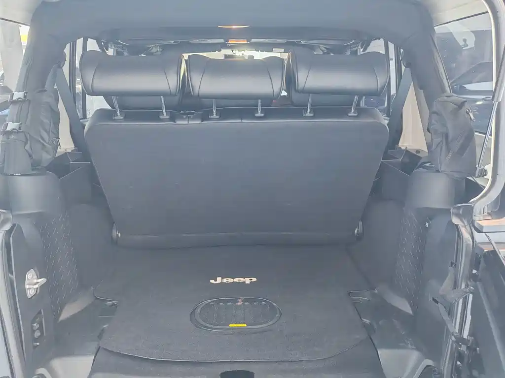 Jeep Wrangler 2017 3.6L Rubicon Four-Door Enjoyment Edition