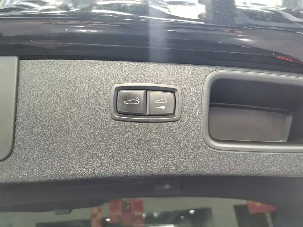 Macan 2.0T 2017 Model